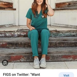 Figs Hunter green kade and caterina